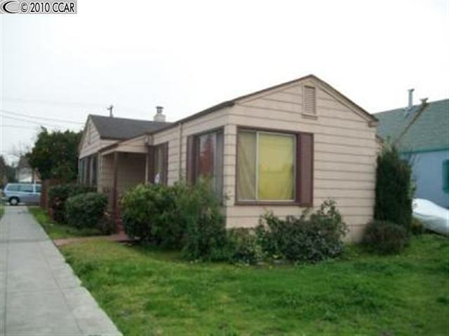 Property Photo:  10801 Beverly Ave  CA 94603-3925 