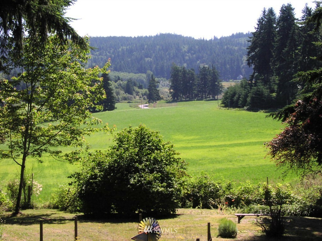 Property Photo: 6405 Longwood Lane WA 98236