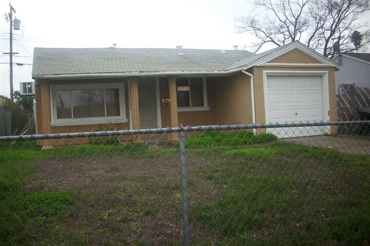 3684 Lowry Dr  North Highlands CA 95660 photo