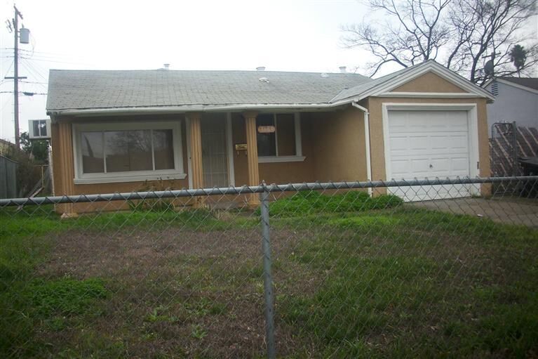 Property Photo: 3684 Lowry Dr CA 95660