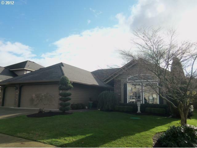 Property Photo:  2806 NW 44th Ave  WA 98607 