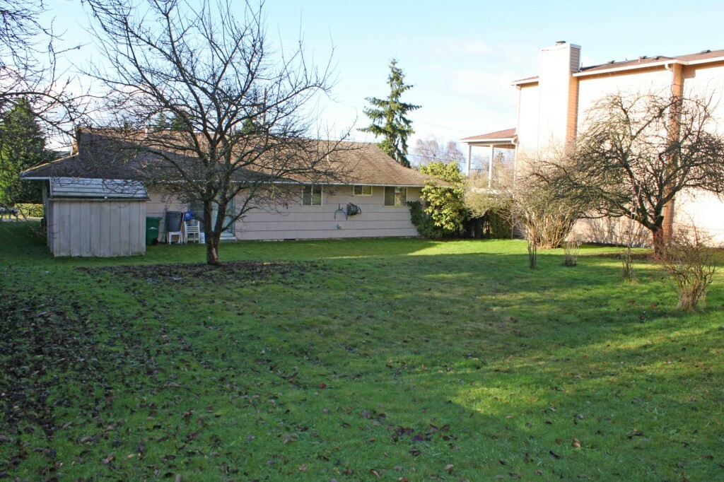 Property Photo:  778 7th St S  WA 98033 