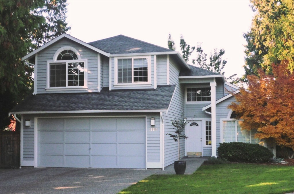 Property Photo: 13516 NE 93rd St WA 98052