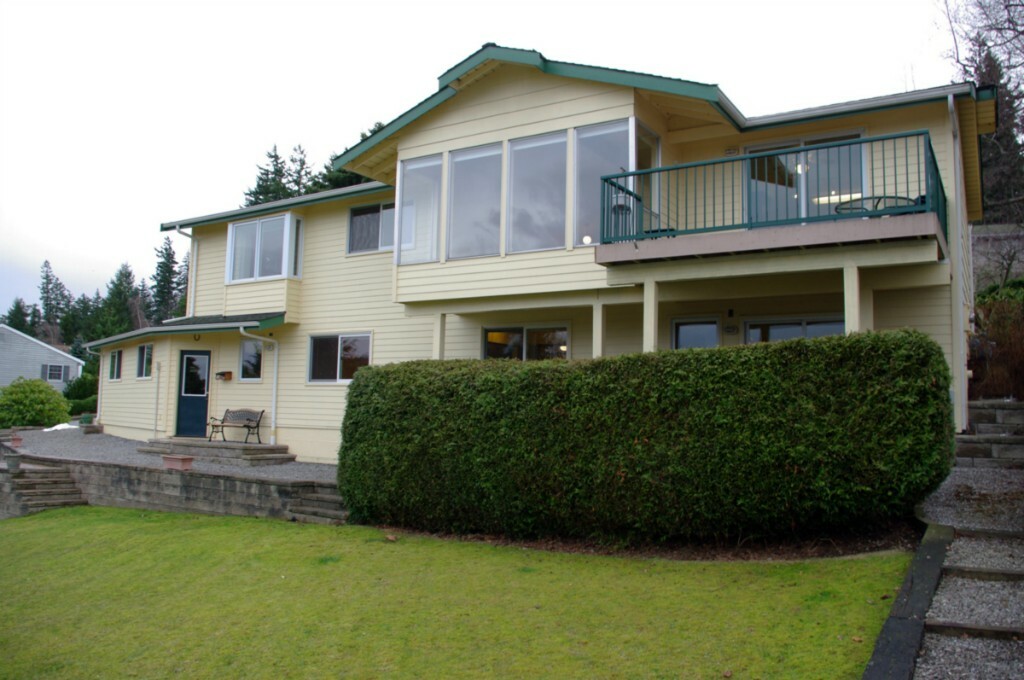 Property Photo:  223 Bayside Rd  WA 98225 