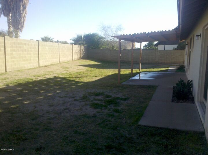 Property Photo: 945 N Platina Street AZ 85205