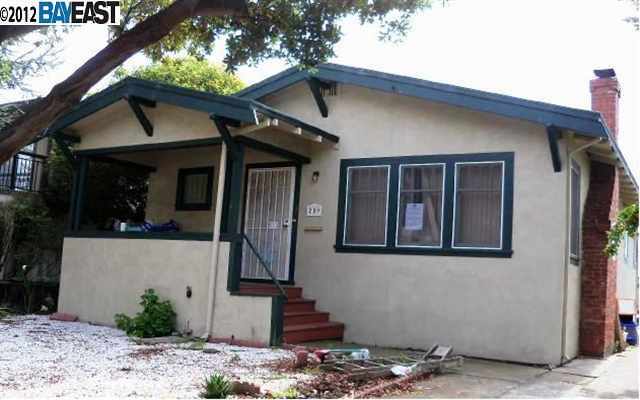 Property Photo:  259 Maud Ave  CA 94577 