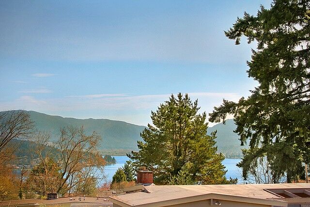 Property Photo:  16858 NE 6th Street  WA 98008 