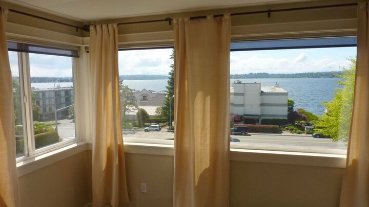 Property Photo:  10116 NE 64th Street A  WA 98033 