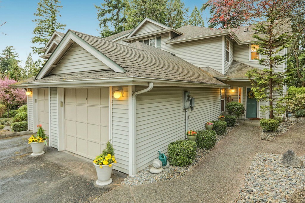 Property Photo:  17106 123rd Place NE Q203  WA 98011 