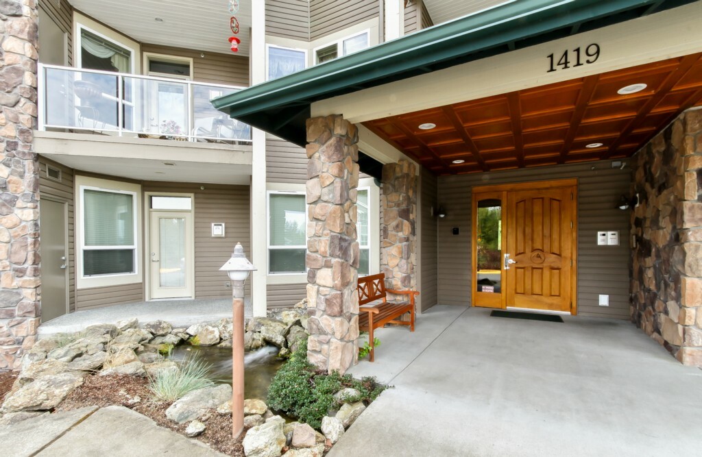 Property Photo:  1419 Digby Place 107  WA 98274 