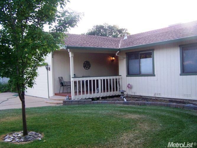 13160 Erin Dr  Auburn CA 95603 photo