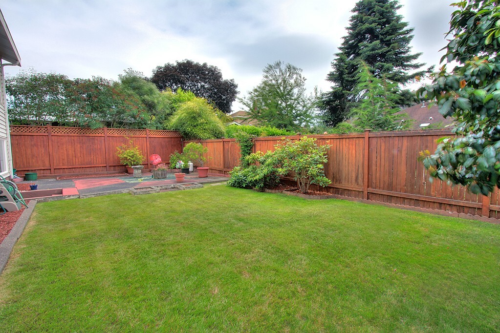 Property Photo:  2011 NW 62nd St  WA 98107 