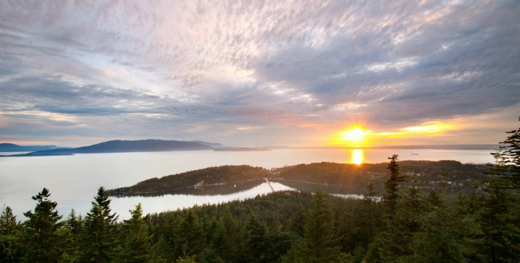 Property Photo: 108 Chuckanut Heights Ct WA 98225