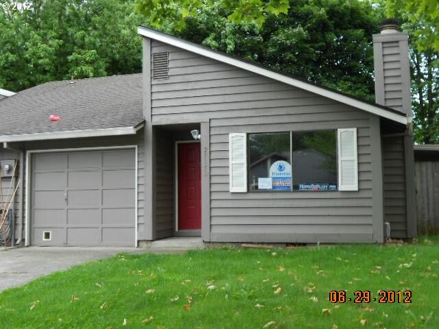 Property Photo: 2915 NE 103rd Loop A WA 98662