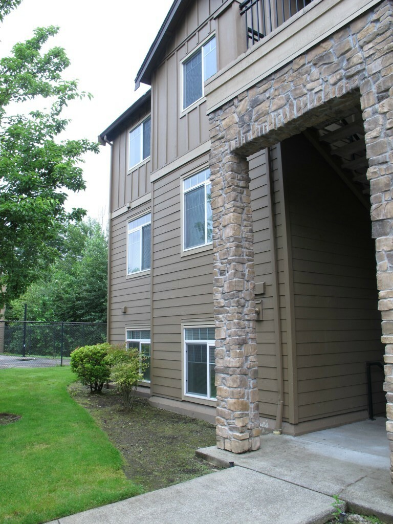 Property Photo: 18930 Bothell Everett Hwy U101 WA 98011