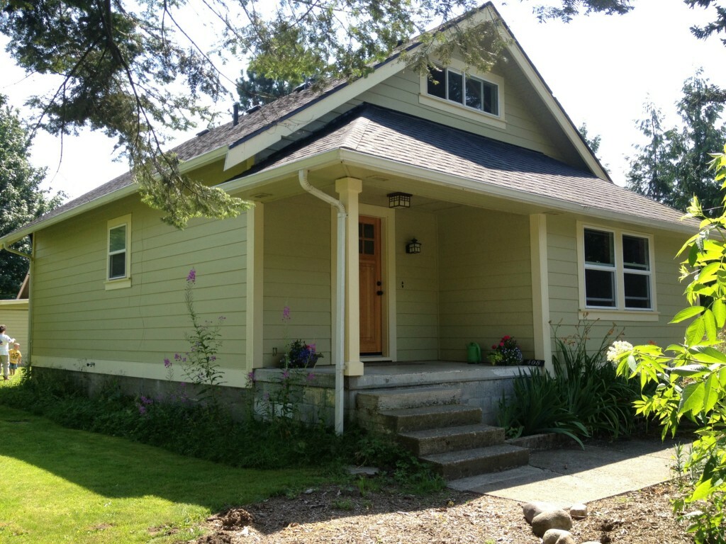 Property Photo:  408 W 1st St  WA 98276 