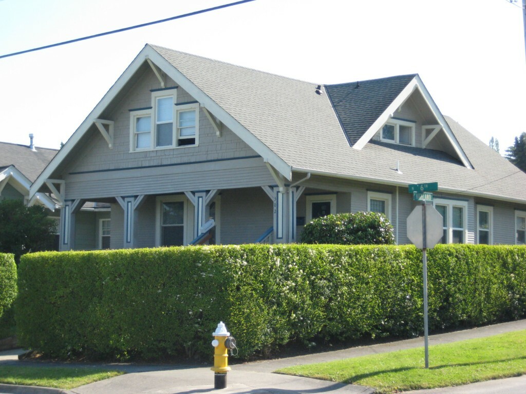 Property Photo: 502 N 6th St WA 98273