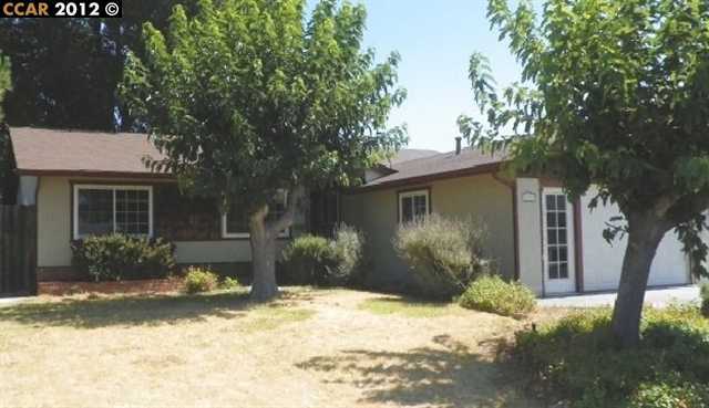 Property Photo:  2591 Hamilton Ave  CA 94519 