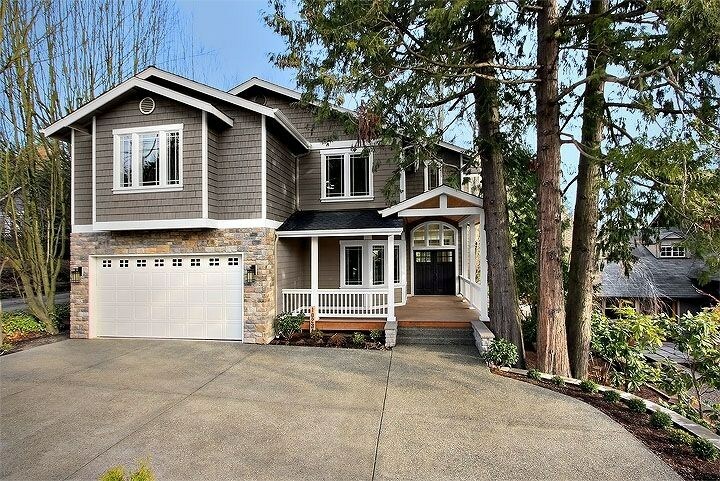 Property Photo:  10234 NE 24th St  WA 98004 