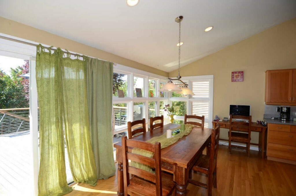 Property Photo:  8215 NE 115th Place  WA 98034 