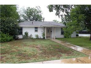 Property Photo:  1014 Maple Street  TX 78644 