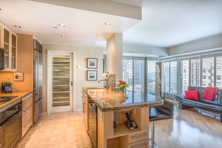 Property Photo:  1415 2nd Ave 1204  WA 98101 