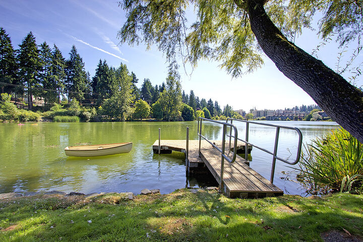 Property Photo: 1409 N 200th Street E-2 WA 98133