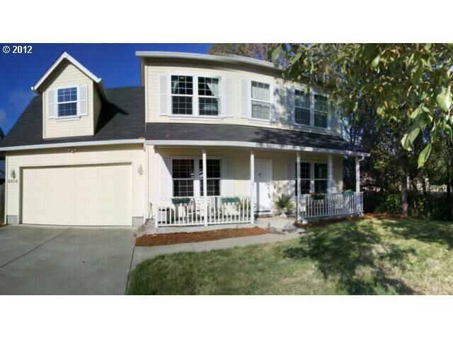 Property Photo: 2354 Sandy Dr OR 97401