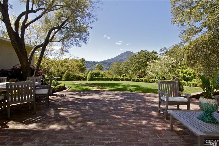 Property Photo: 15 Poplar Drive CA 94904