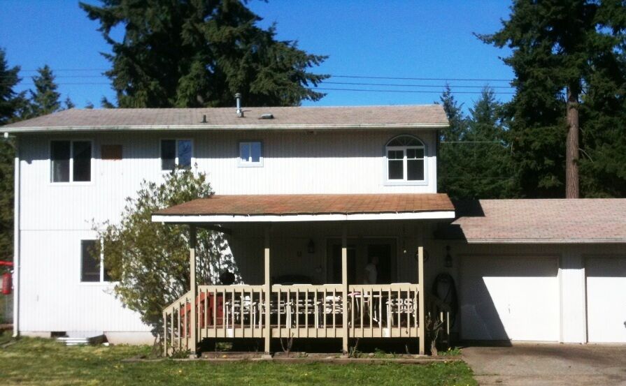 Property Photo: 7202 Locust Ave E WA 98391