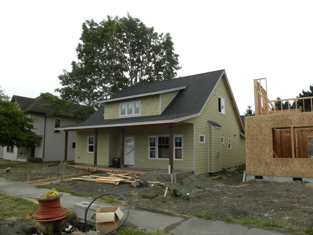 Property Photo:  1111 10th St  WA 98221 