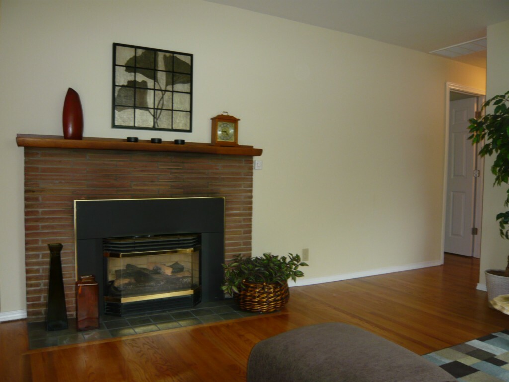 Property Photo:  3041 S 201st St  WA 98198 