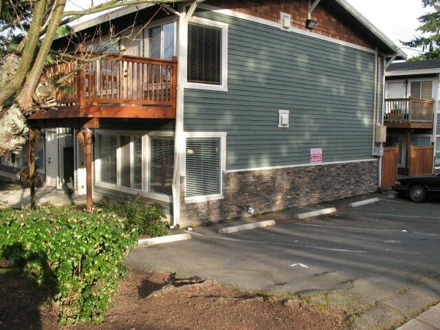 Property Photo:  422 N L St 224  WA 98403 