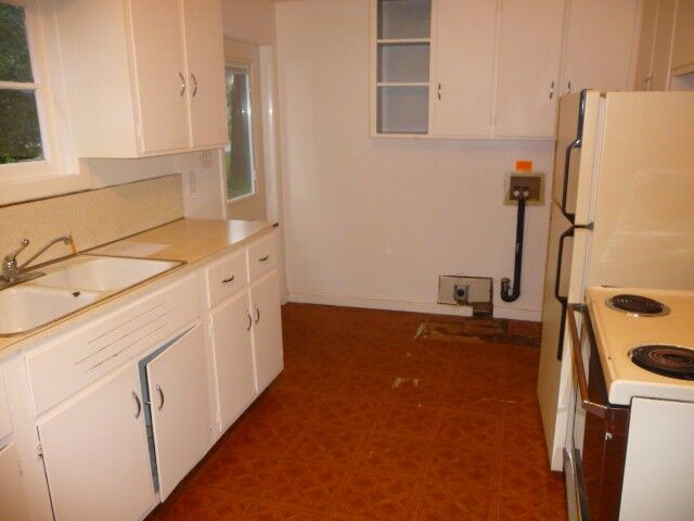 Property Photo: 10319 238th St SW WA 98020