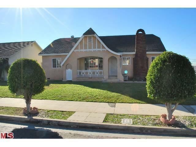 Property Photo: 4456 W 64th St CA 90302
