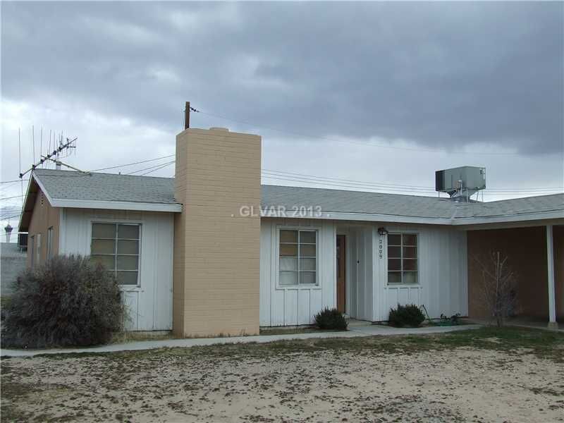 Property Photo: 2009 Arville St NV 89102
