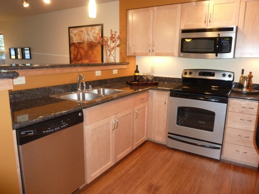 Property Photo:  827 Hiawatha Place S 511  WA 98144 