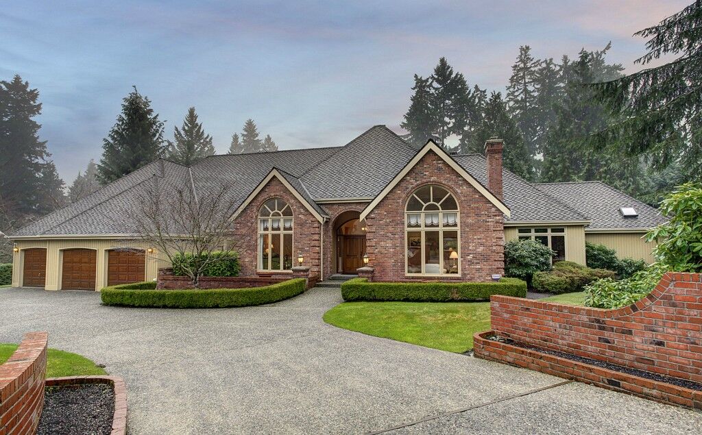 Property Photo: 16822 167th Ave NE WA 98072