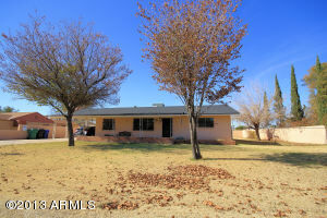 Property Photo:  1820 N Center Street  AZ 85201 