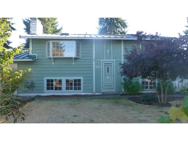 Property Photo:  605 NE Normandy Dr  WA 98310 