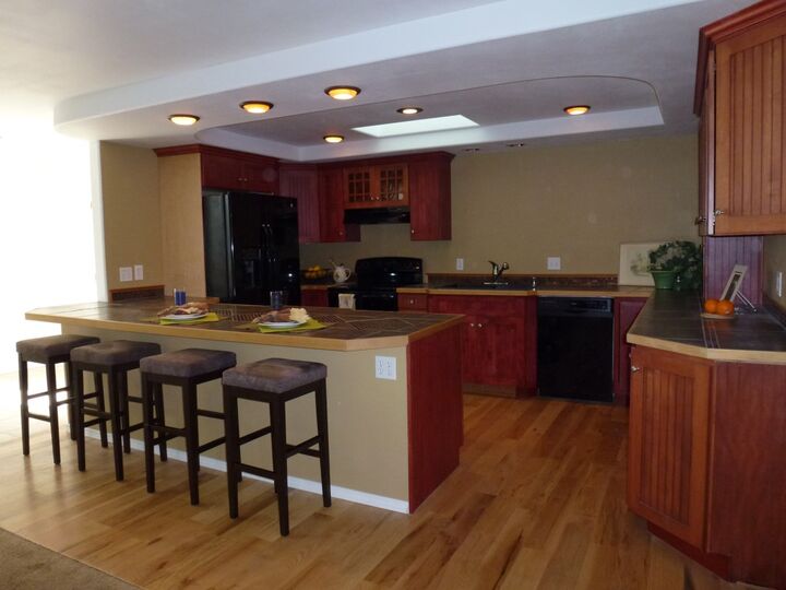 Property Photo:  920 Stanford Dr  WA 98537 