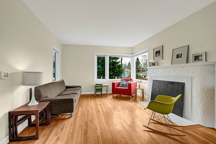 Property Photo:  518 NE 96th Place  WA 98115 