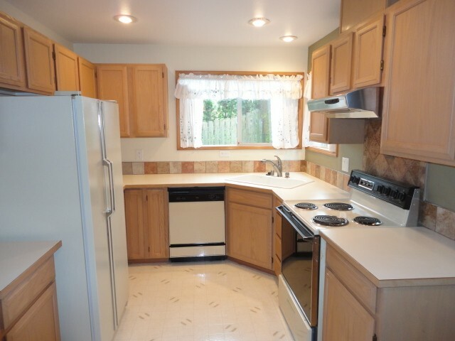 Property Photo: 22610 102nd Place SE WA 98031