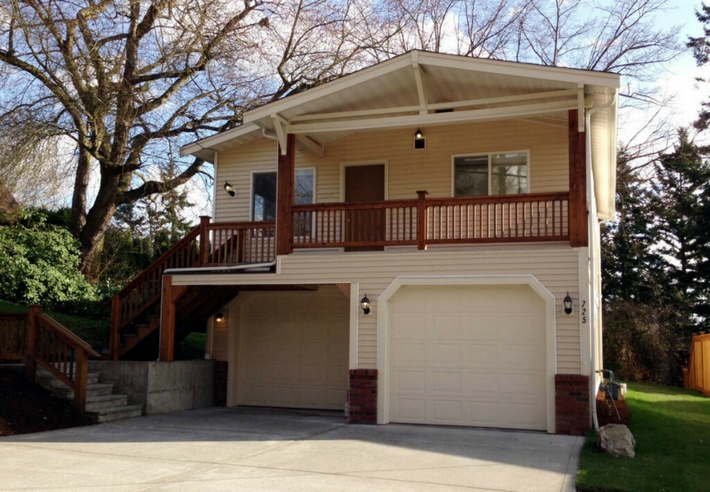 Property Photo:  725 Sterling Dr  WA 98226 