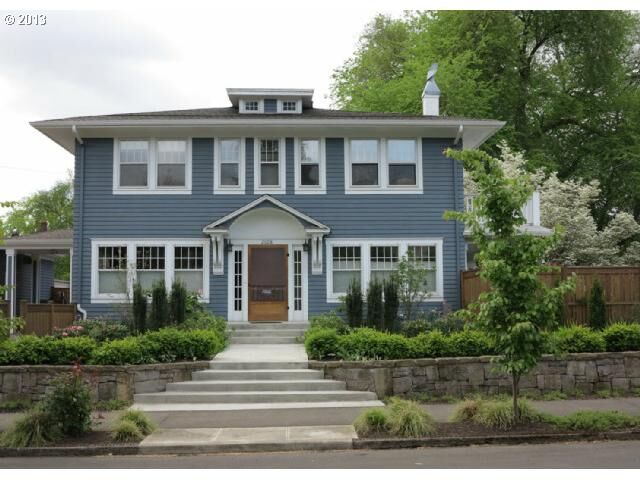 Property Photo: 2608 NE Tillamook St OR 97212