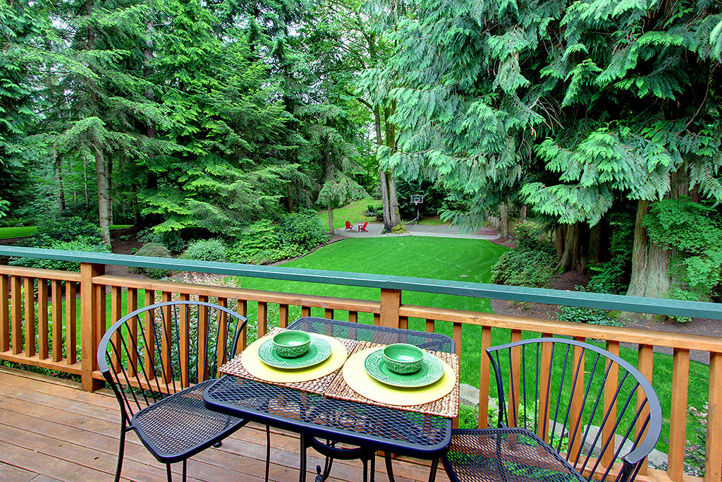 Property Photo:  21919 NE 161st St  WA 98077 