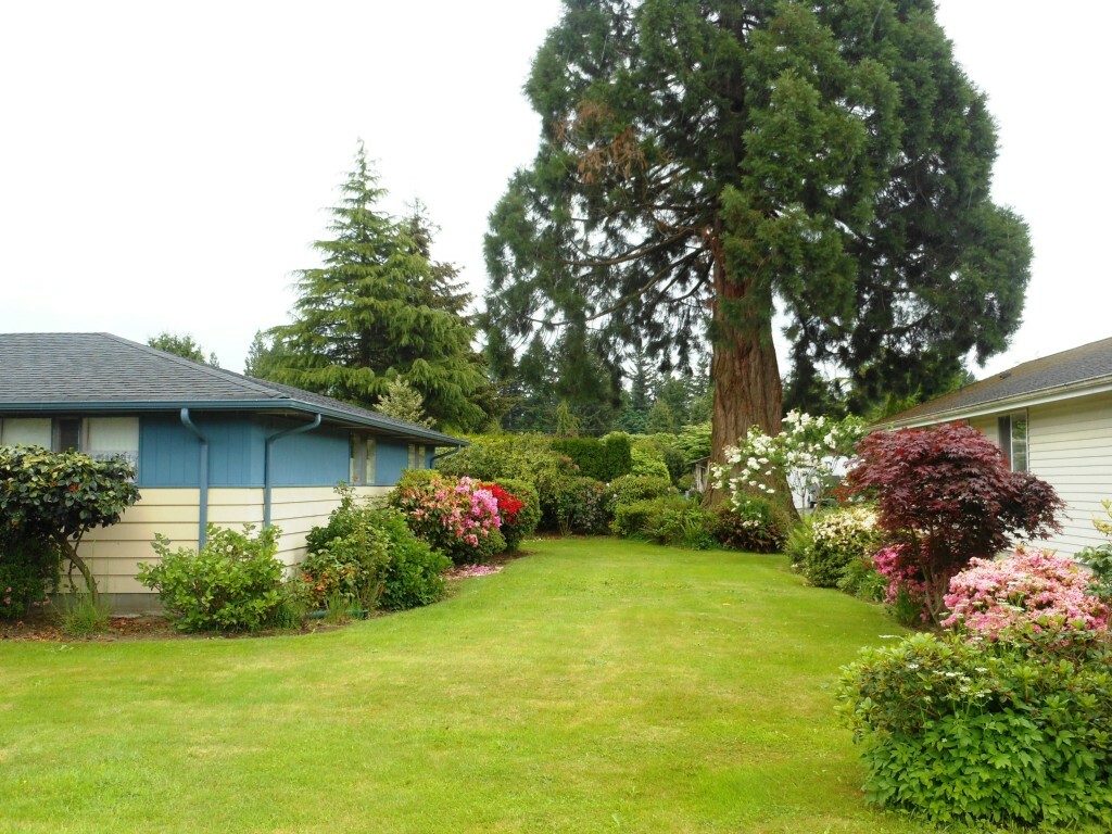 Property Photo:  415 Thresher Ave  WA 98284 