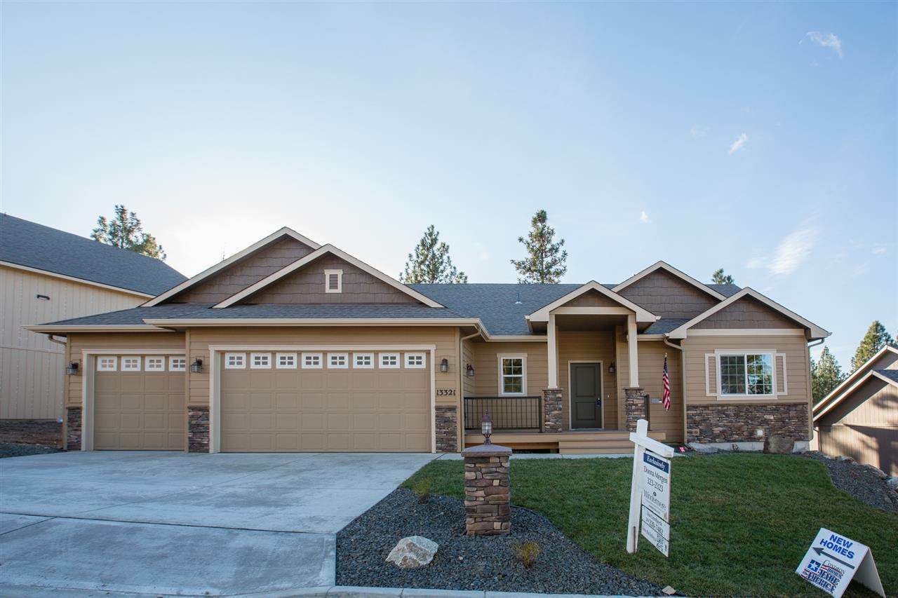 Property Photo: 13321 N Mayfair Ln WA 99208