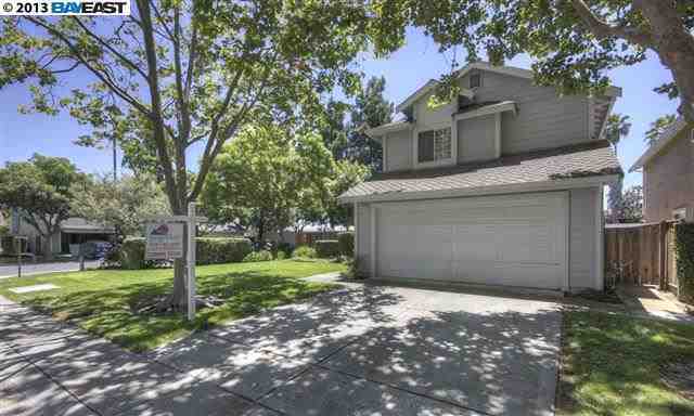 Property Photo:  4390 Fern Ter  CA 94538-4185 