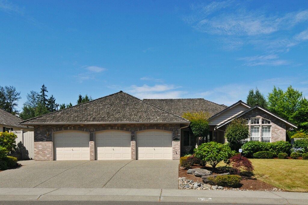 Property Photo: 15208 72nd Dr SE WA 98296